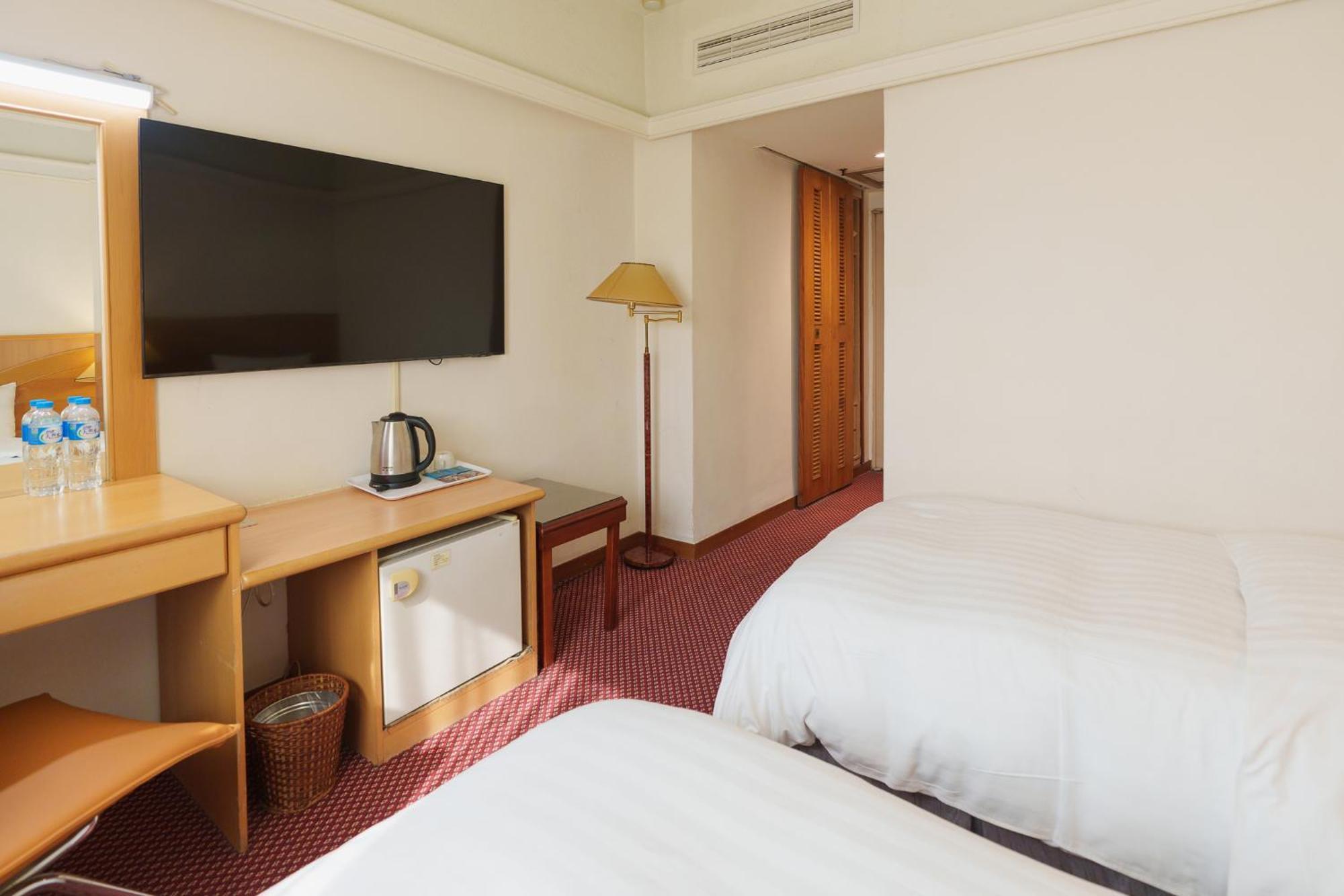 Oriental Hotel Tainan Eksteriør bilde