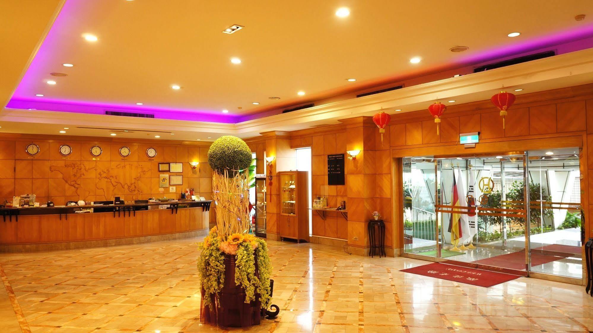 Oriental Hotel Tainan Eksteriør bilde
