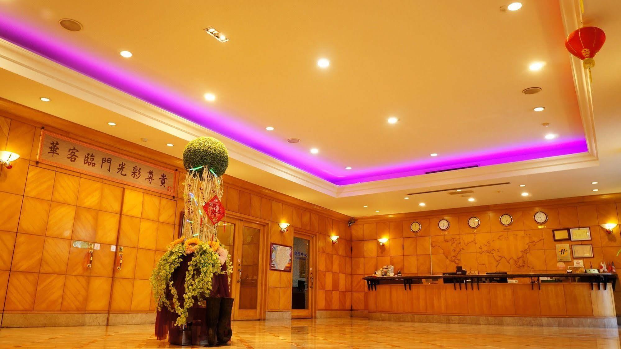 Oriental Hotel Tainan Eksteriør bilde