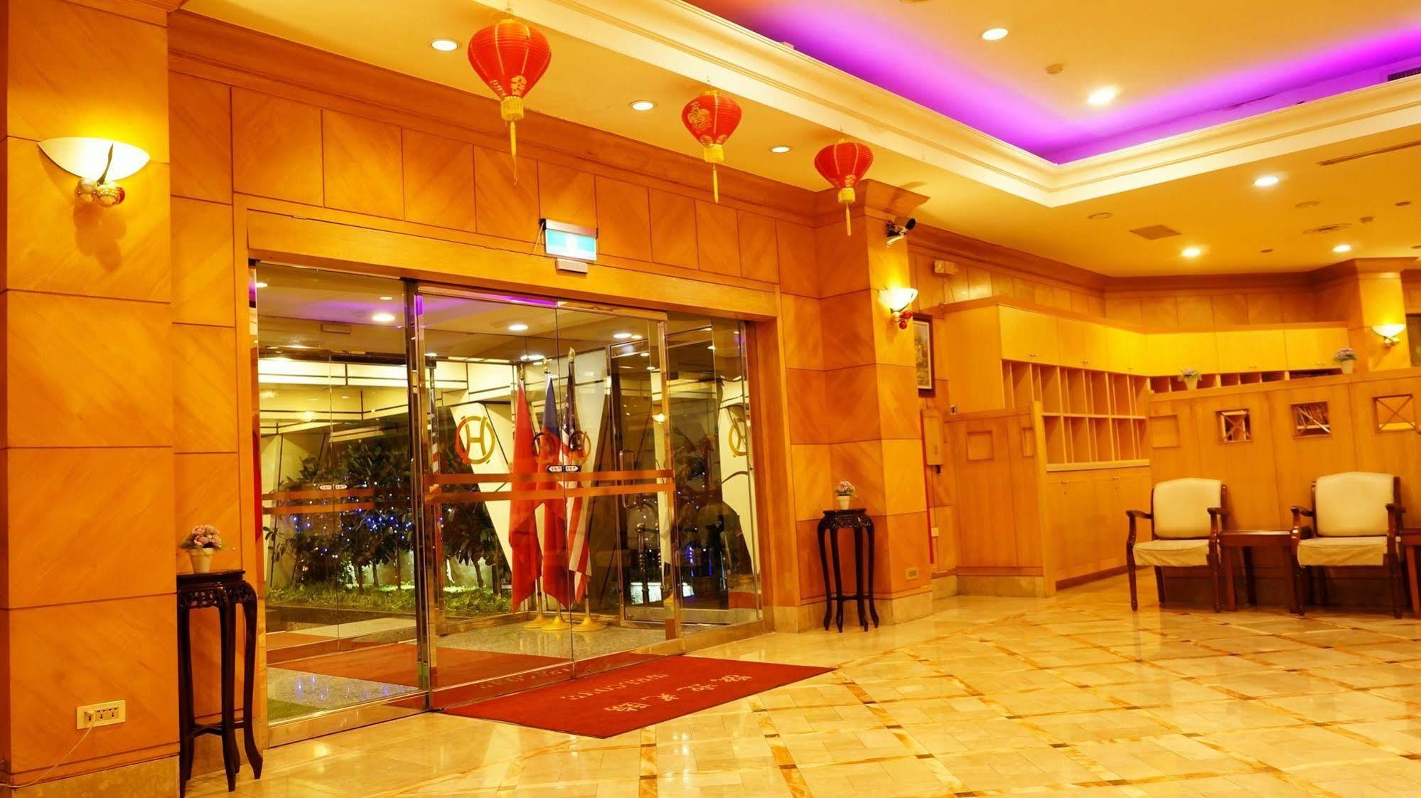 Oriental Hotel Tainan Eksteriør bilde